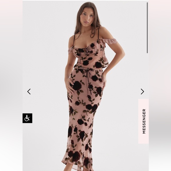 GRACIELA 
DUSTY PINK DEVORE TOP and IMAAN 
DUSTY PINK DEVORE MAXI SKIRT - Picture 3 of 7